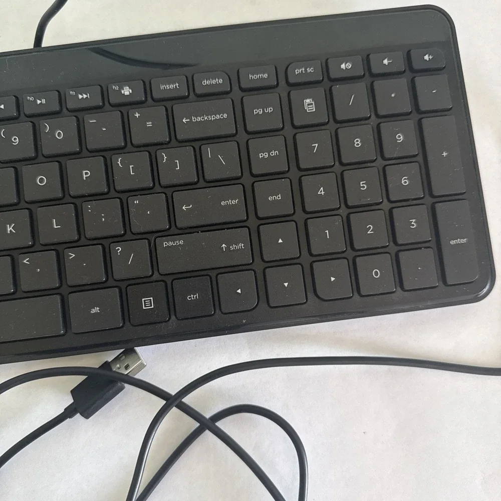 HP USB Wired Keyboard Black Model SK-2028 Standard Very Good
